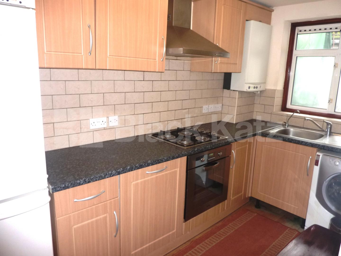 			CAMDEN GIRLS SCHOOL CATCHMENT!, 2 Bedroom, 1 bath, 1 reception Maisonette			 Patshull Road, Kentish Town